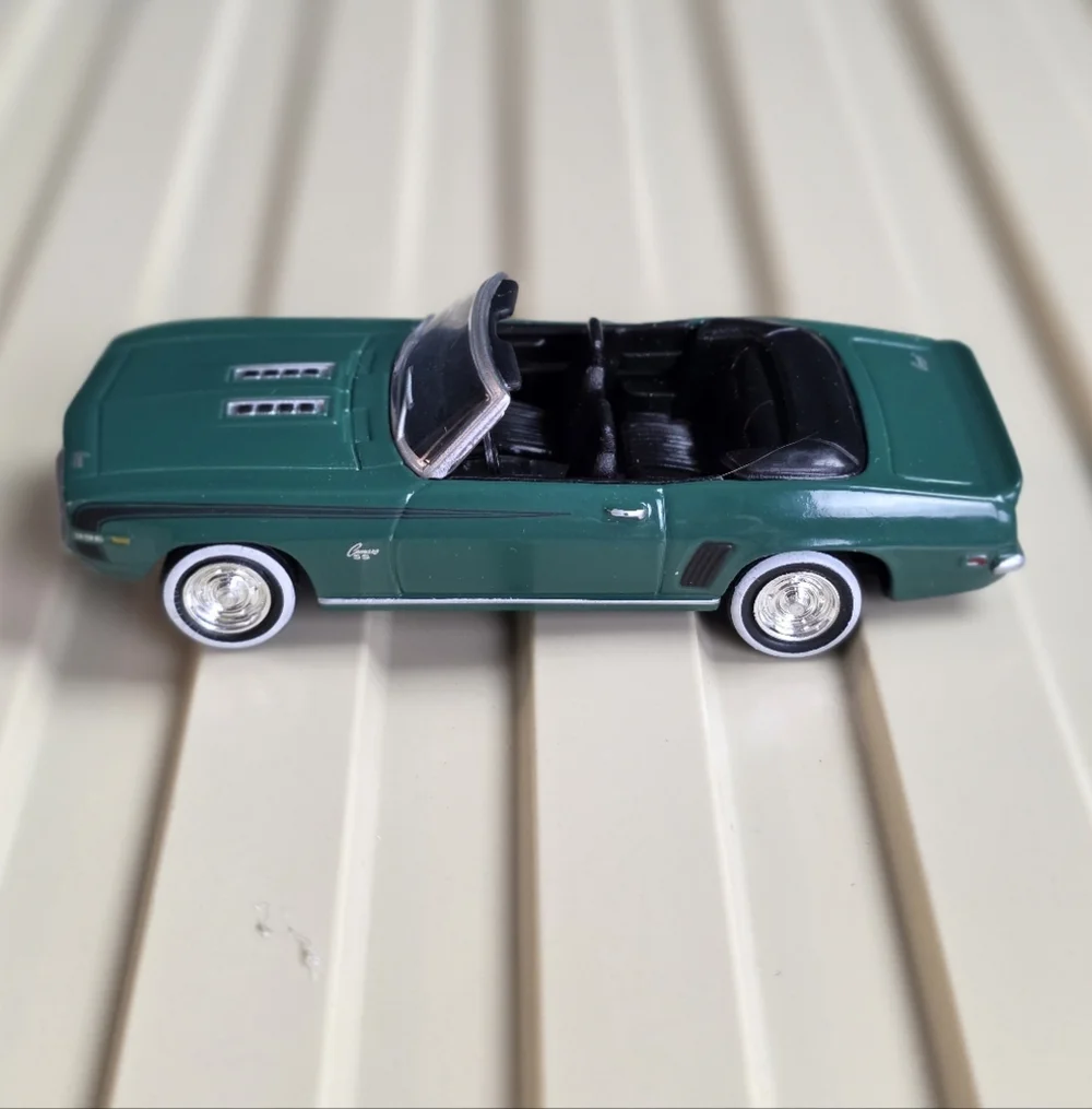 2001 Readers Digest Die Cast 1969 Camaro Toy Car